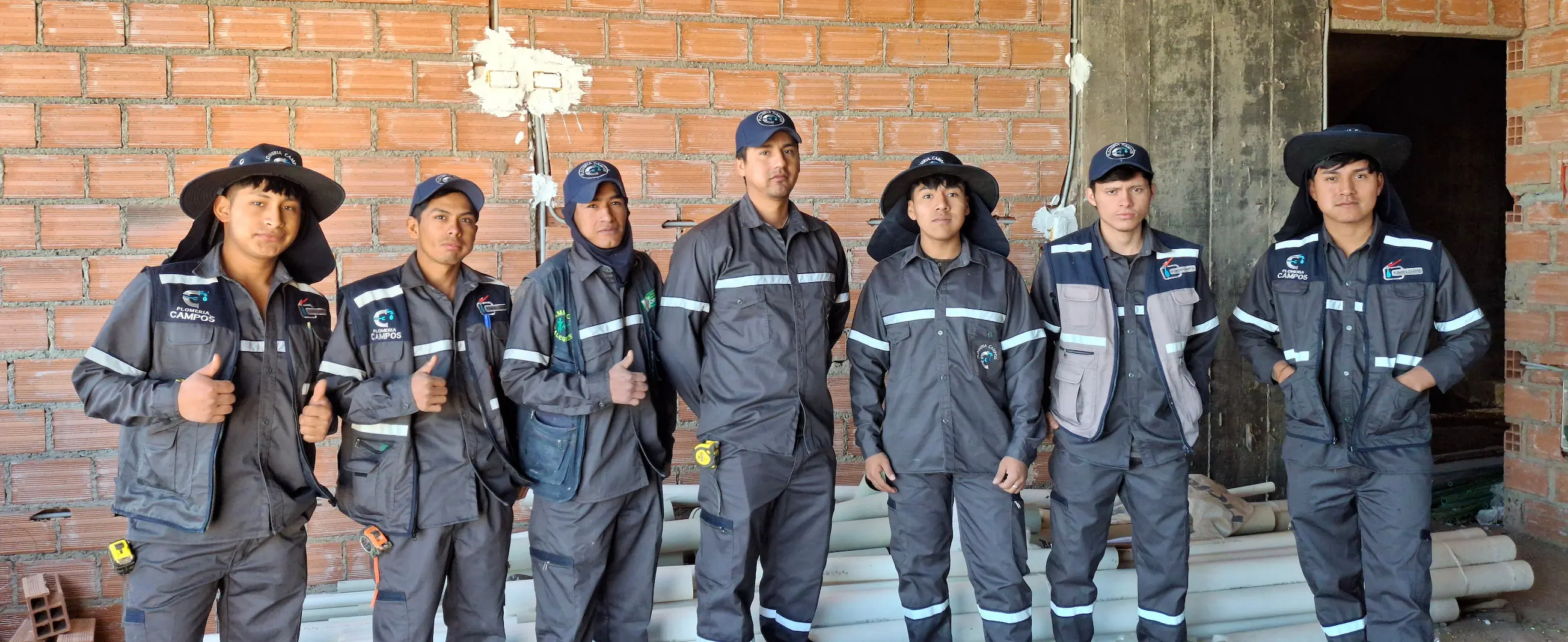 Equipo de Plomería Campos en plena acción
